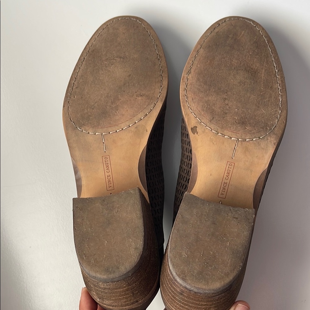 Vince Camuto Women’s Brown Shoes - Picture 3 of 5